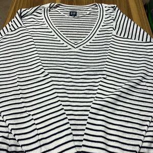 Women’s Gap Sweater Size XXL